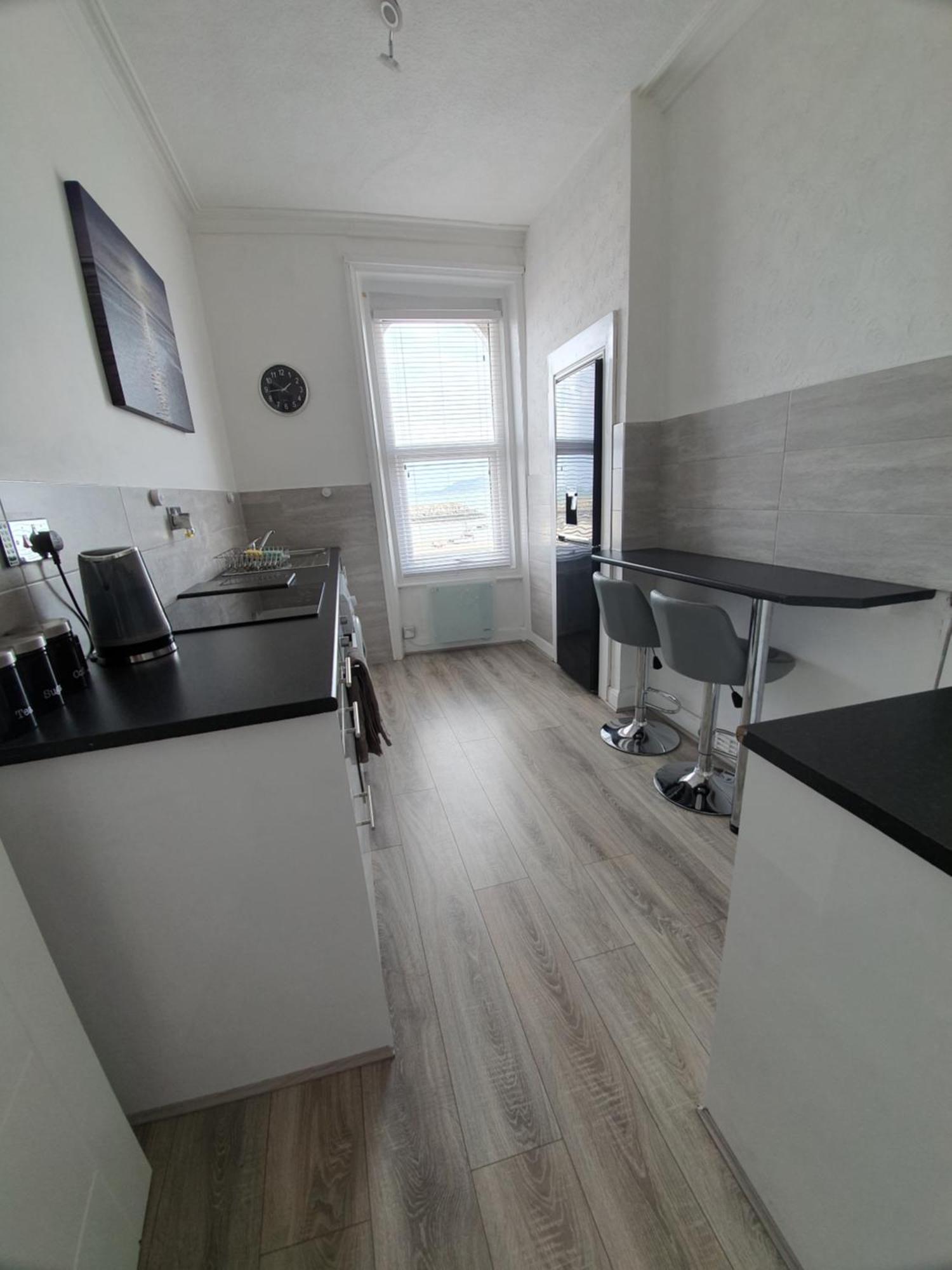 3 Harbour Views